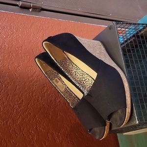 Tom's canvas cork wedges